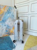 最新Rimowaリモワトロリーケース