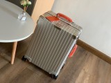 超話題!Rimowaリモワトロリーケース