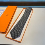 超話題!Hermes エルメスメンズの新しいネクタイ