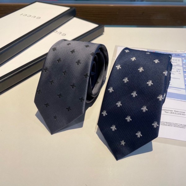 素敵なGucciグッチメンズネクタイ