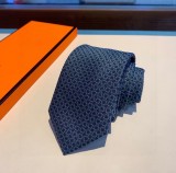 素敵なHermes エルメスメンズの新しいネクタイ
