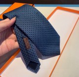 素敵なHermes エルメスメンズの新しいネクタイ