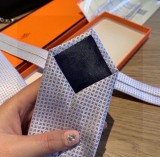 超話題!Hermes エルメスメンズの新しいネクタイ