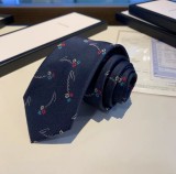 ★超人気Gucciグッチメンズネクタイ