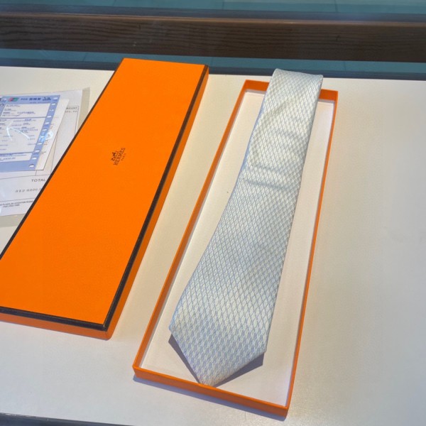 入手困難Hermes エルメスメンズの新しいネクタイ