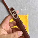 ★超人気Fendiフェンディレディースベルト