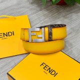 ★超人気Fendiフェンディベルト