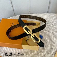Louis Vuittonルイヴィトン偽物リバーシブルレディースベルト