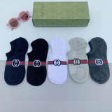 入手困難Gucci グッチ靴下って