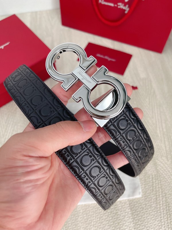 n級 おすすめFerragamoフェラガモメンズ ベルト