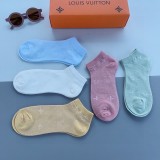 最新Louis Vuitton ルイヴィトン靴下って