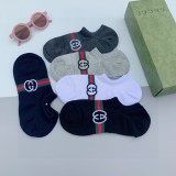 入手困難Gucci グッチ靴下って
