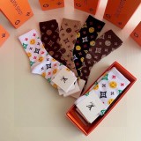 入手困難Louis Vuitton ルイヴィトン靴下って