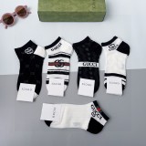 超話題!Gucci グッチ 靴下って