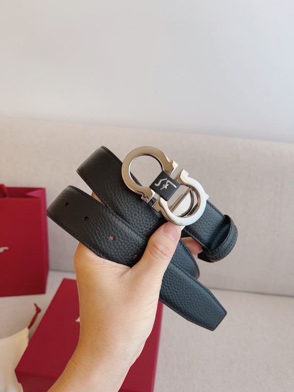 大人気Ferragamoフェラガモベルト
