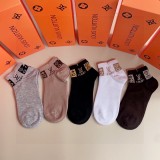 入手困難Louis Vuitton ルイヴィトン靴下って