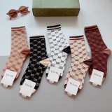大人気Gucci グッチ 靴下って