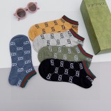 入手困難Gucci グッチ靴下って