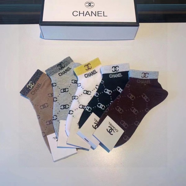 超話題!Chanelシャネル靴下って