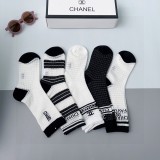★超人気Chanelシャネル靴下って