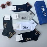 入手困難Dior ディオール靴下って