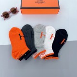 素敵なHermesエルメスメンズとレディース靴下って