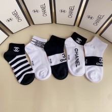 n級 おすすめChanelシャネル靴下って