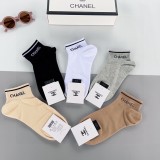 大人気Chanelシャネル靴下って