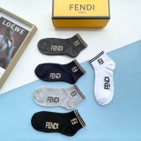 超話題!Fendiフェンディ靴下って