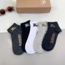 素敵なBurberry バーバリー 靴下って