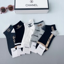 ★超人気Chanelシャネル靴下って