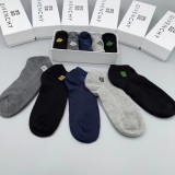 入手困難GIVENCHYジバンシィ靴下って