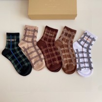 超話題!Burberry バーバリー 靴下って