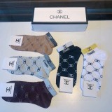 最新Chanelシャネル靴下って