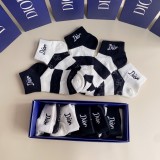 素敵なDior ディオール靴下って