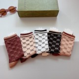 入手困難Gucci グッチ靴下って