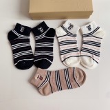 入手困難Burberry バーバリー 靴下って