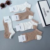 Chanelシャネル靴下ってスーパーコピー