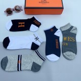 超話題!Hermesエルメスメンズとレディース靴下って