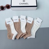 最新Chanelシャネル靴下って