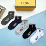 超話題!Fendiフェンディ靴下って