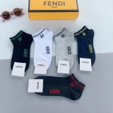 n級 おすすめFendiフェンディ靴下って