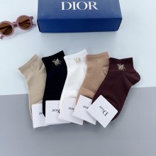 大人気Dior ディオール靴下って