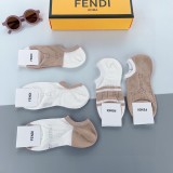 素敵なFendiフェンディ靴下って