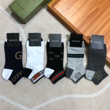 最新Gucci グッチ靴下って