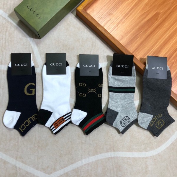 最新Gucci グッチ靴下って