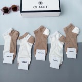 最新Chanelシャネル靴下って