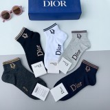 超話題!Dior ディオール靴下って