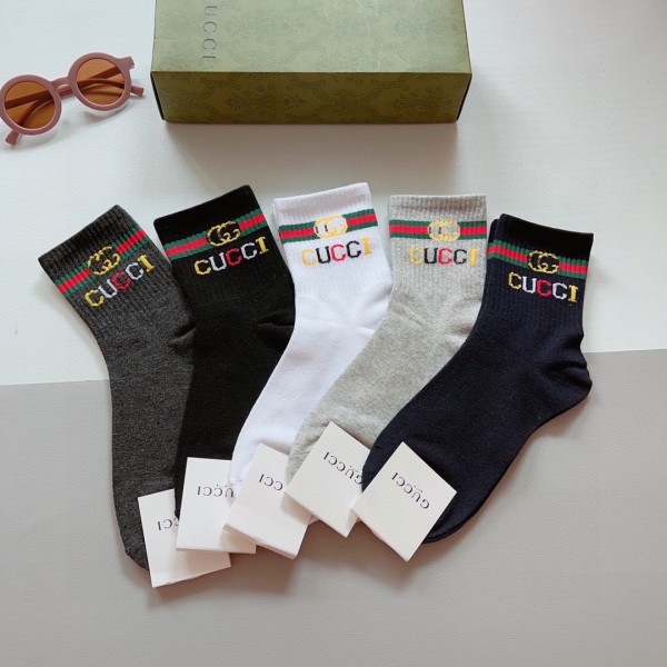 大人気Gucci グッチ靴下って