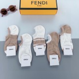 素敵なFendiフェンディ靴下って
